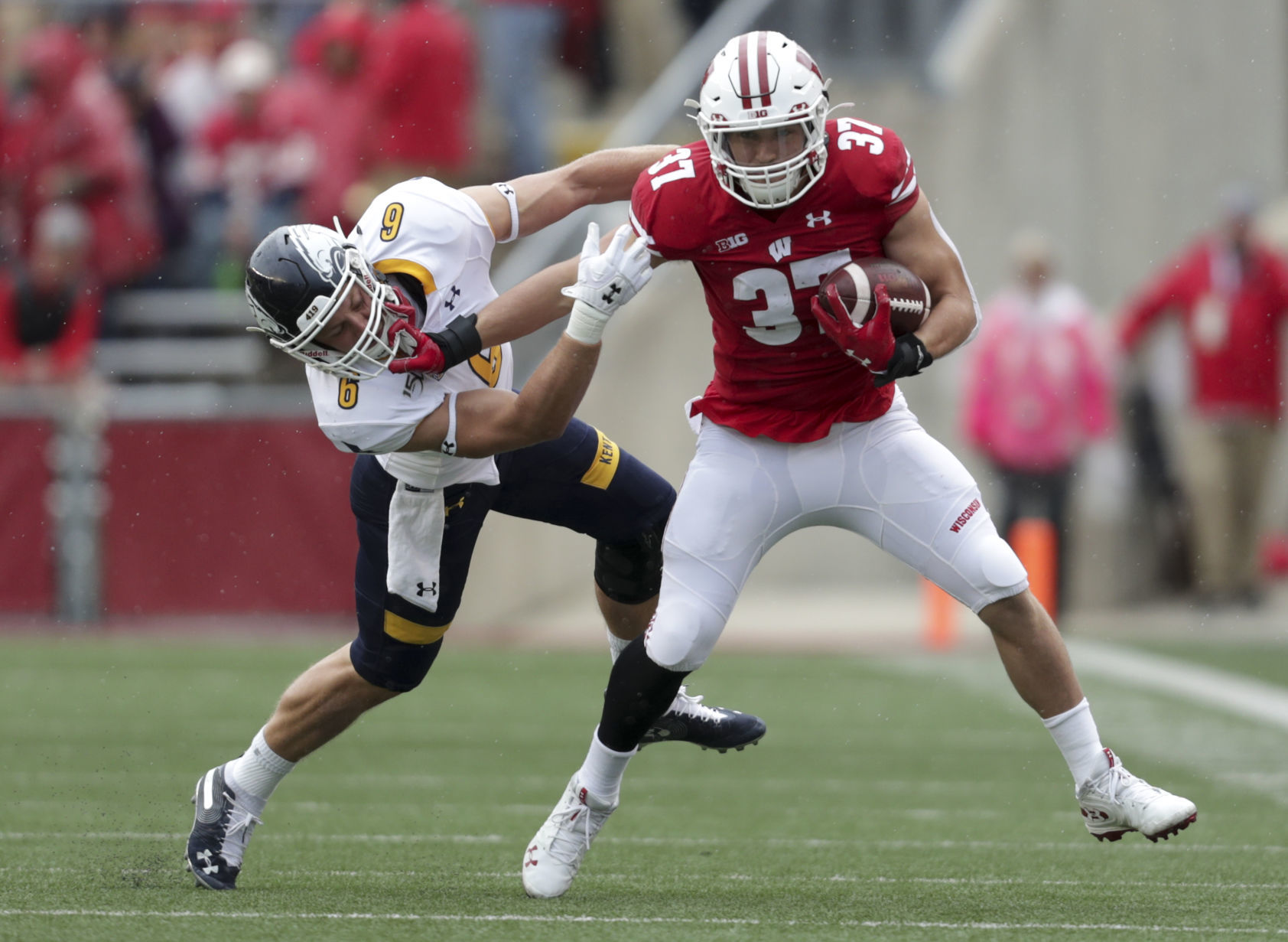 Badgers 48, Golden Flashes 0